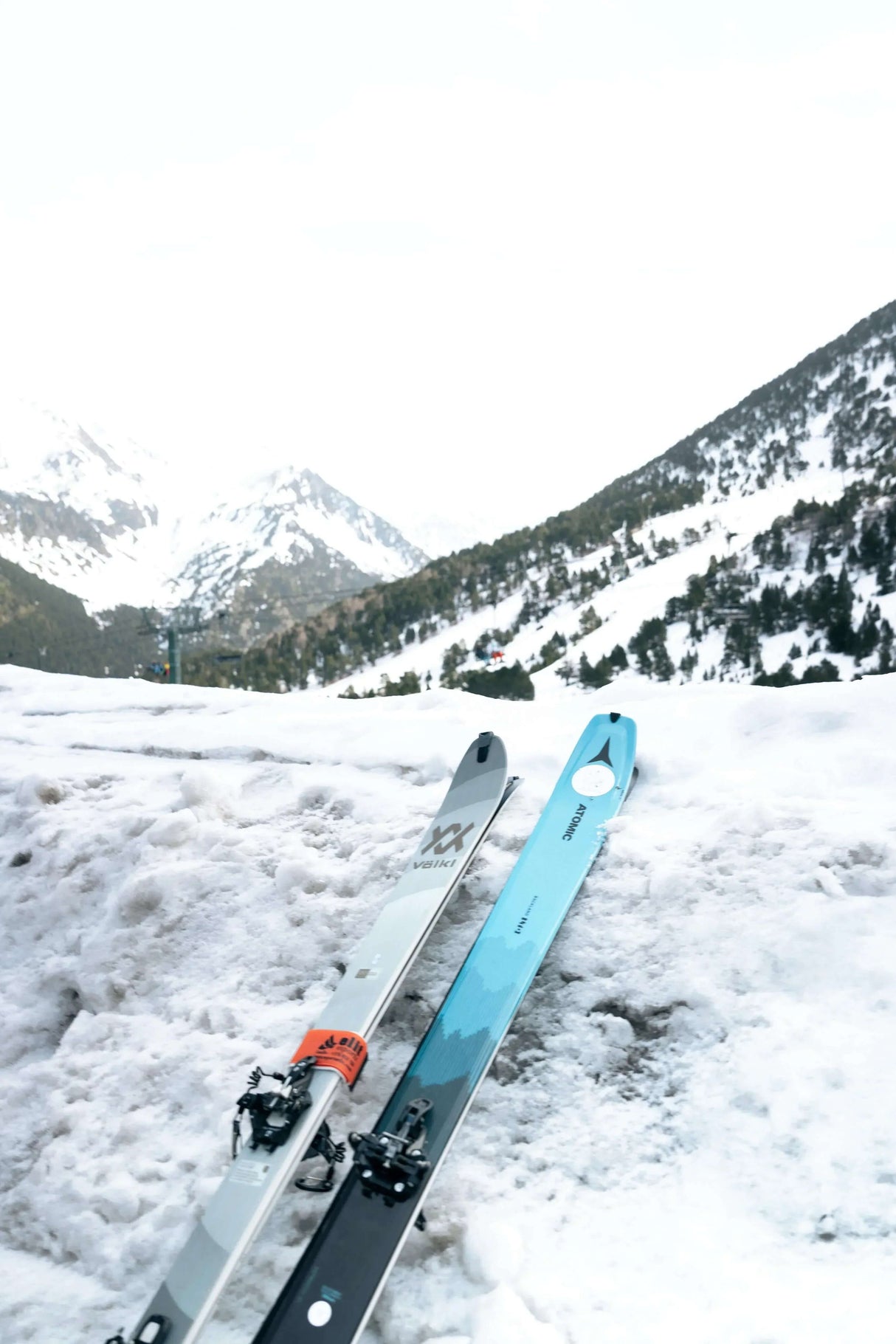 Alquiler Esquís La Molina - Esquí / Intermedio / Equipo Completo -CaranvaSports - temporada 2026