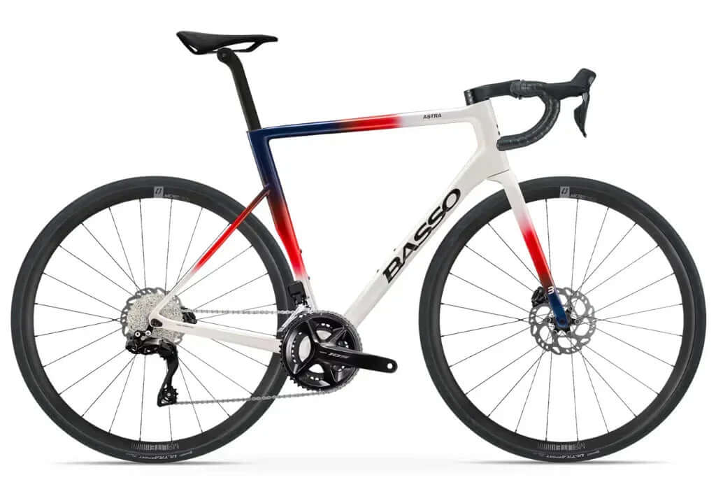 Alquiler Bici Carretera Girona - Carretera / Basso Astra (Shimano 105 Di2) -CaranvaSports - temporada 2026